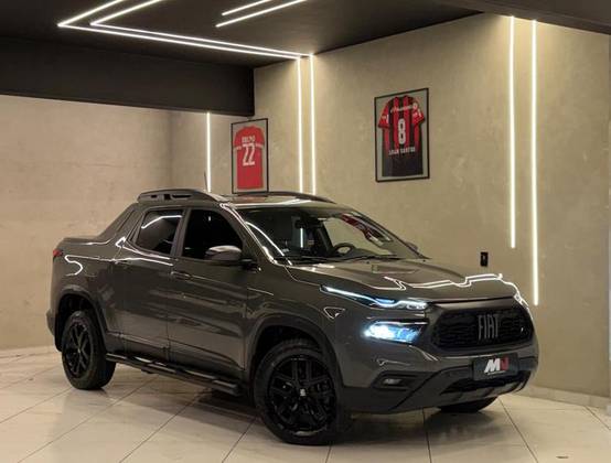 FIAT TORO 2.0 16V TURBO DIESEL ULTRA 4WD AT9 FIAT TORO 2.0 16V TURBO DIESEL ULTRA 4WD AT9